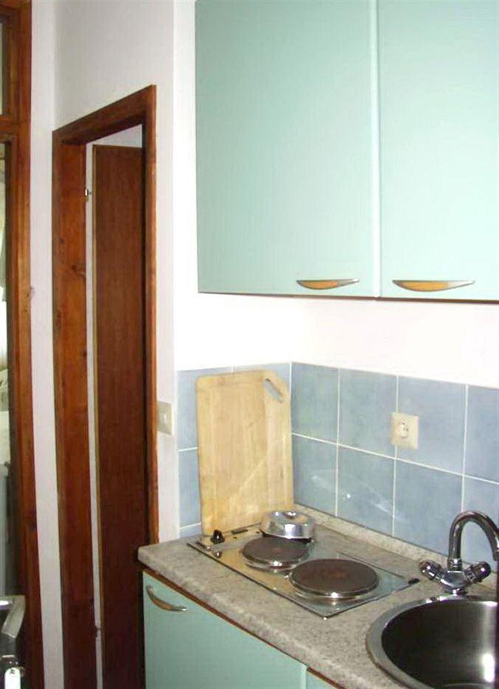 Hotel Vila 4m Ražanac Esterno foto