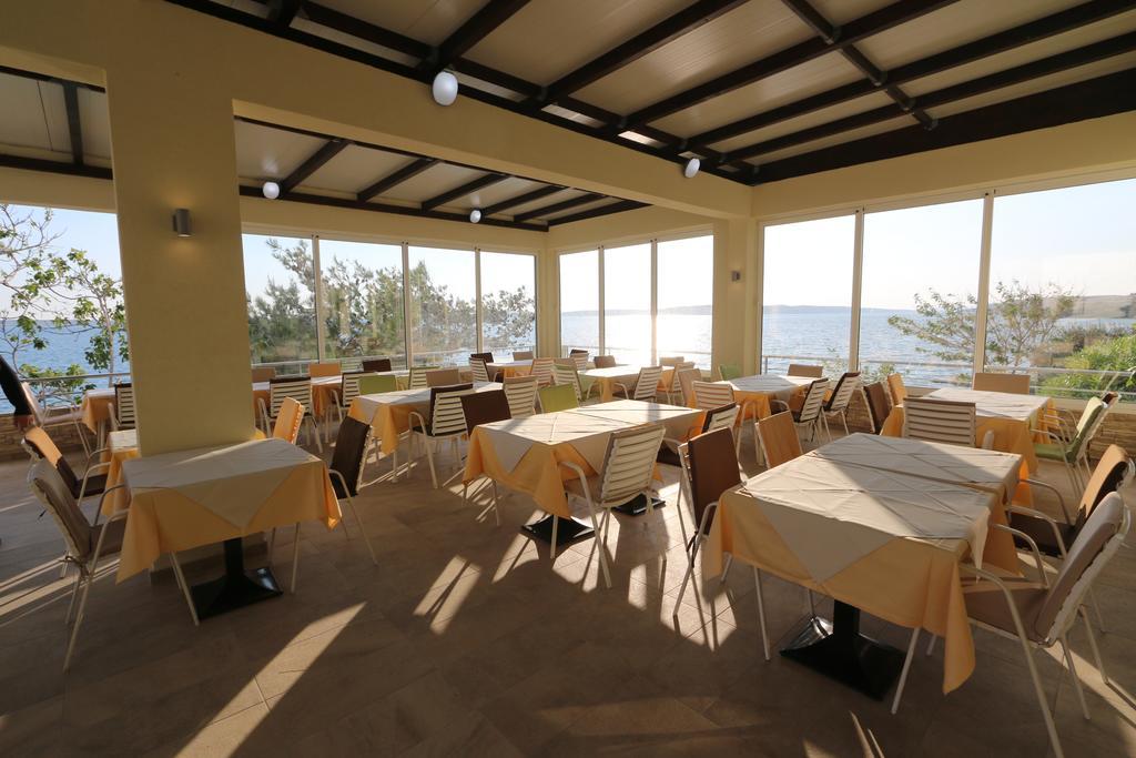 Hotel Vila 4m Ražanac Esterno foto