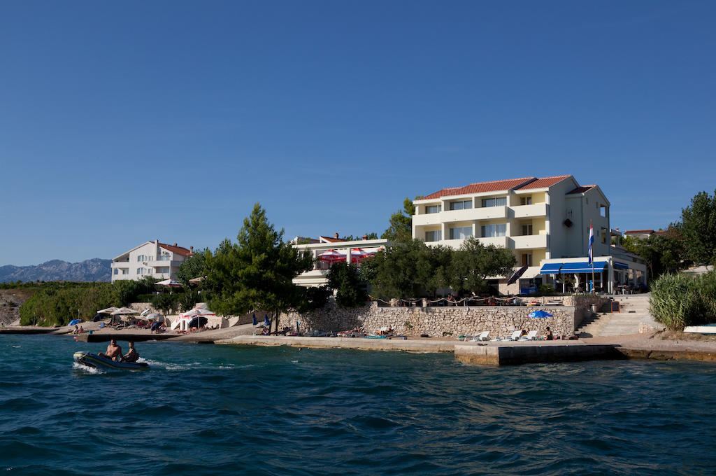 Hotel Vila 4m Ražanac Esterno foto