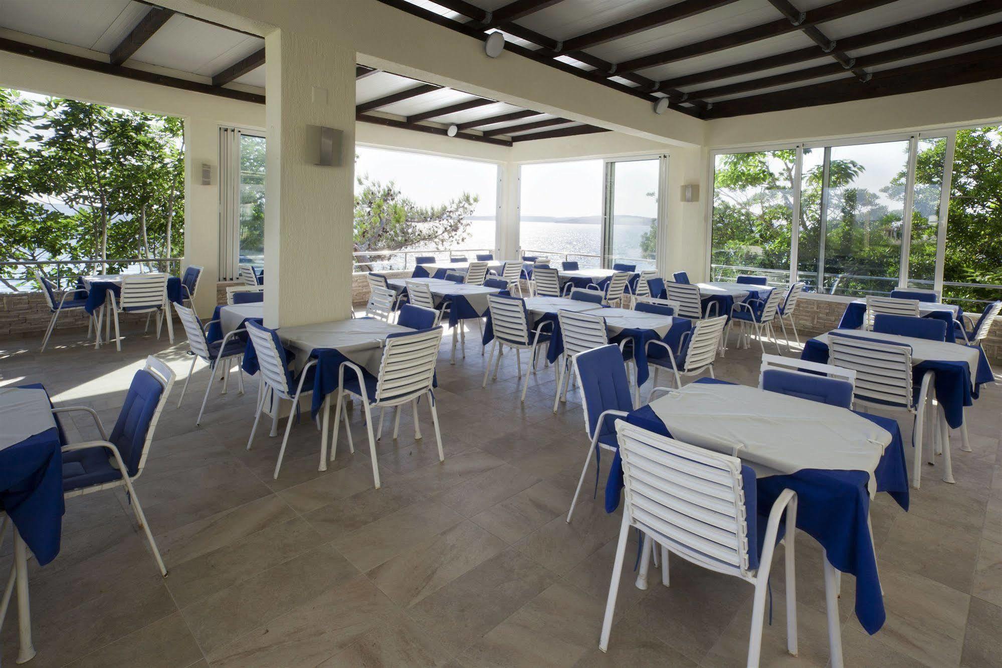 Hotel Vila 4m Ražanac Esterno foto