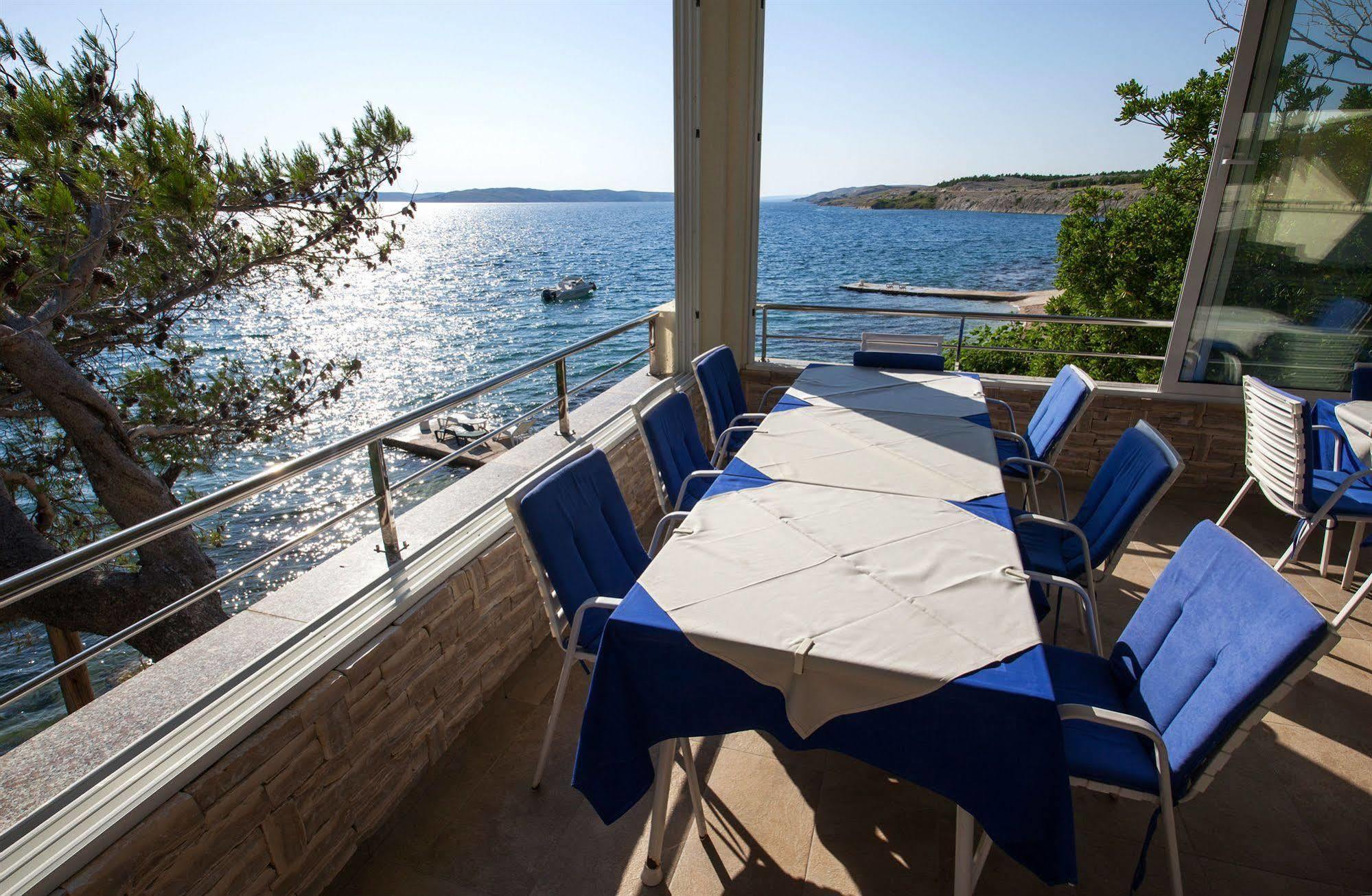 Hotel Vila 4m Ražanac Esterno foto