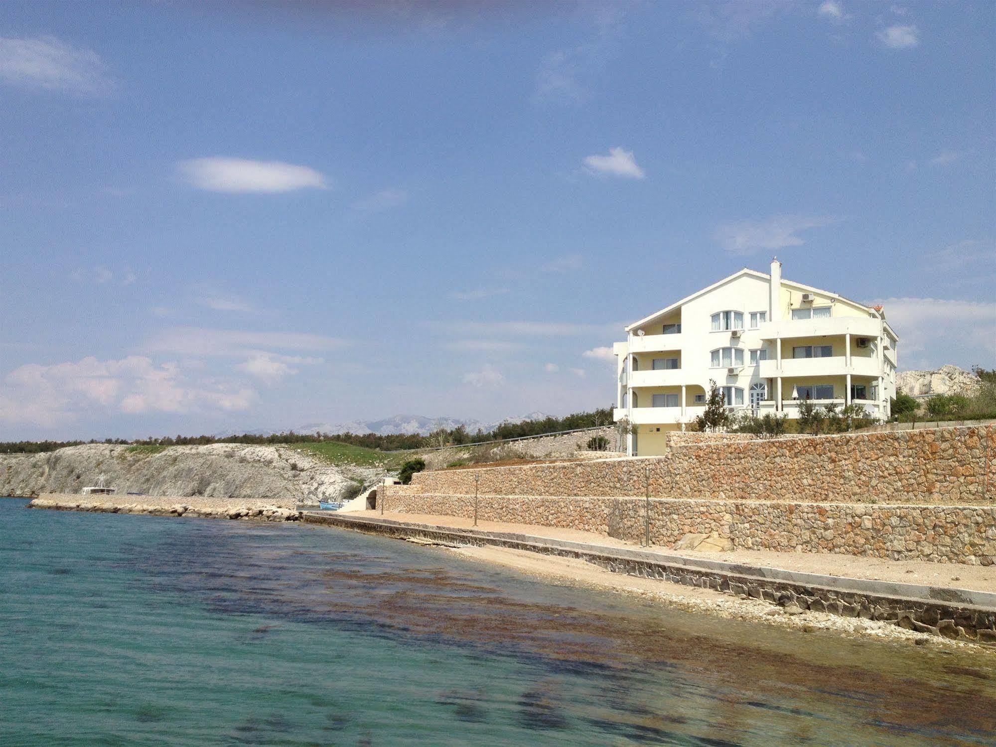 Hotel Vila 4m Ražanac Esterno foto