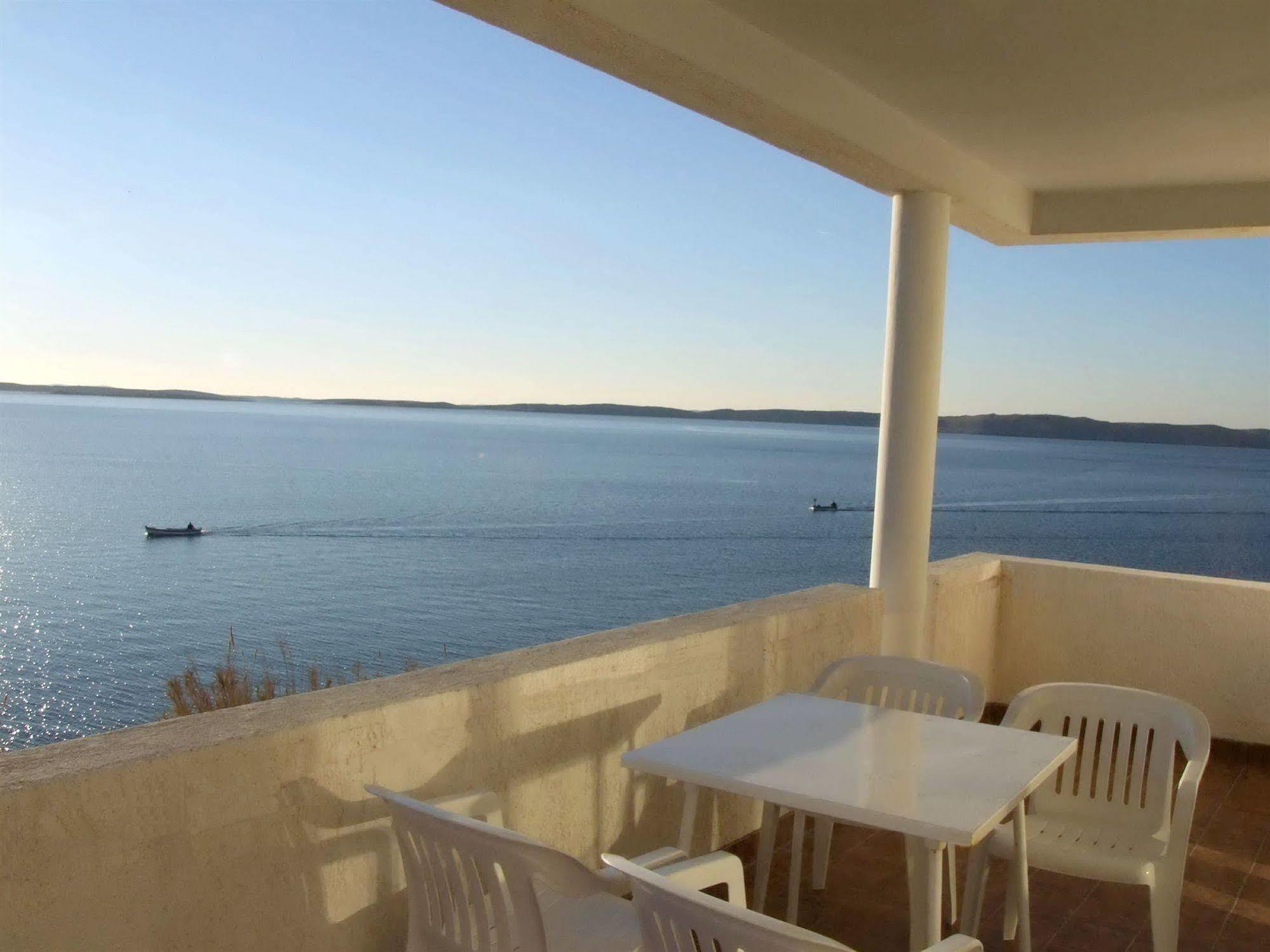 Hotel Vila 4m Ražanac Esterno foto
